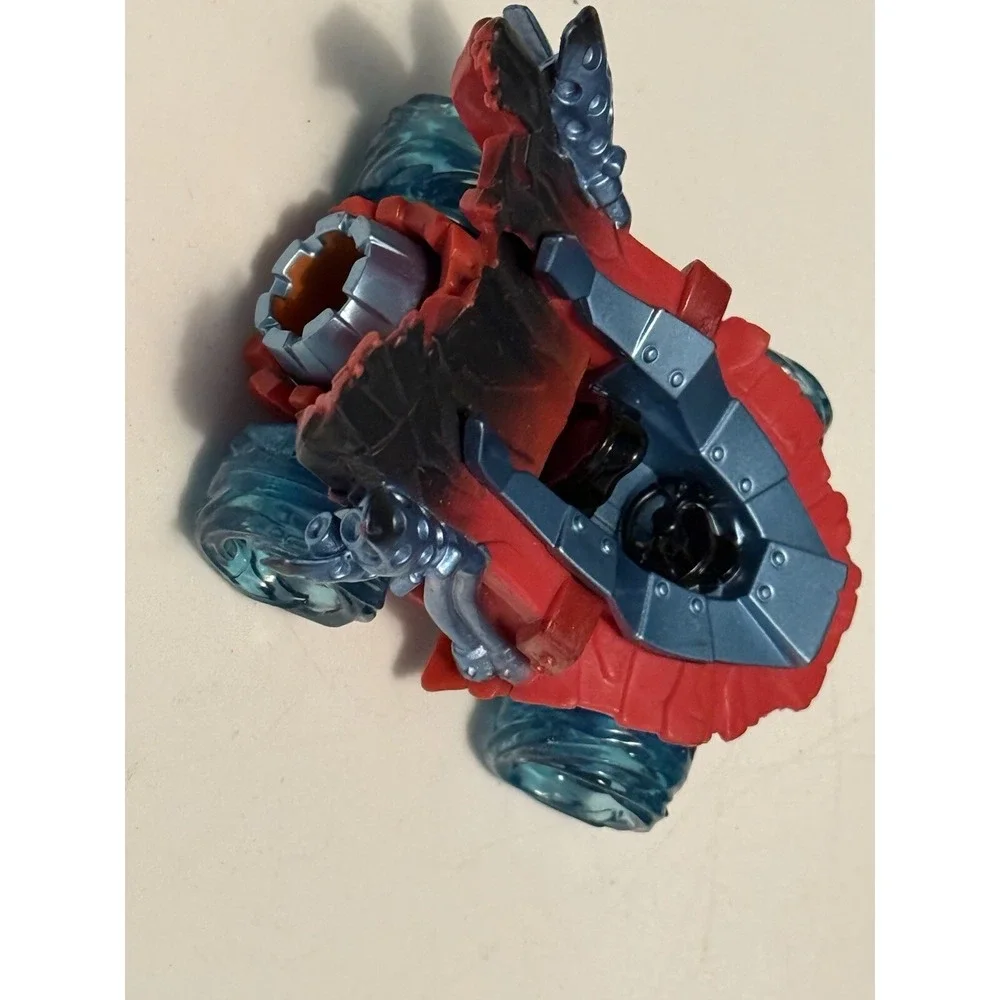 Skylander Red Dragon 2015 Activision Super Chargers Figure